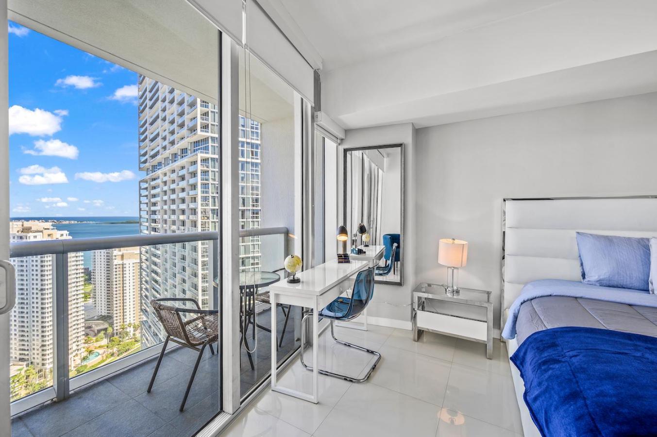 *Iconic W Icon Condo/ Pool&Waterviews*Freespa* Майами Экстерьер фото